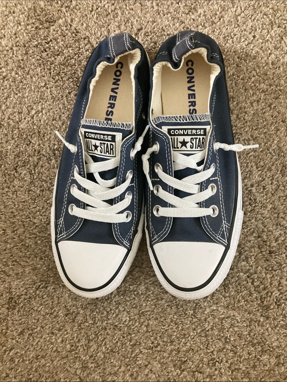 Converse women’s Low Top slip on Sneakers in Navy and White - Picture 2 of 8